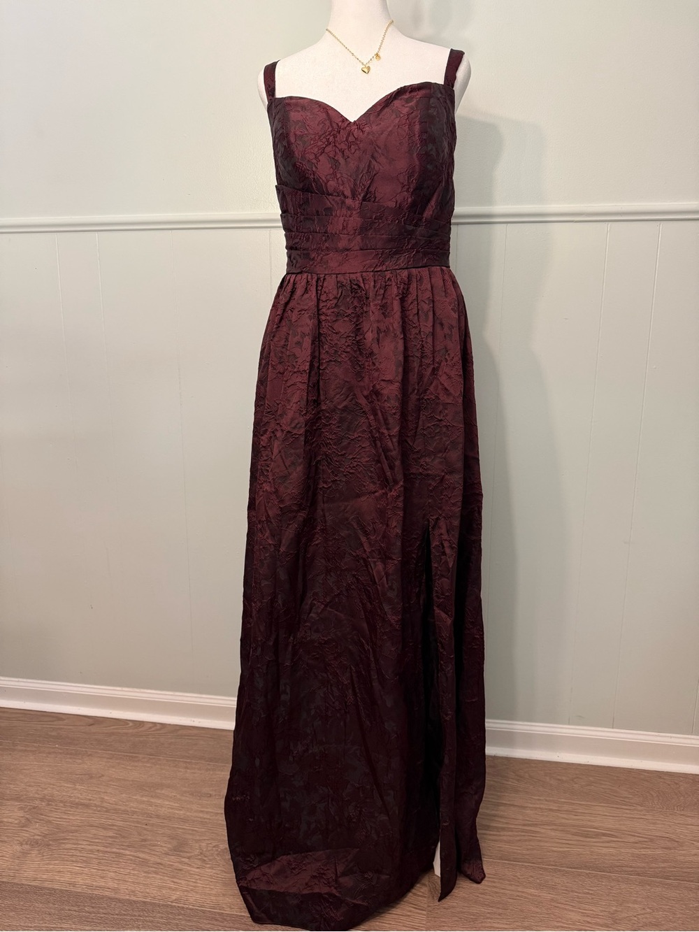 Burgundy Sweetheart Neckline Prom Gown size L
